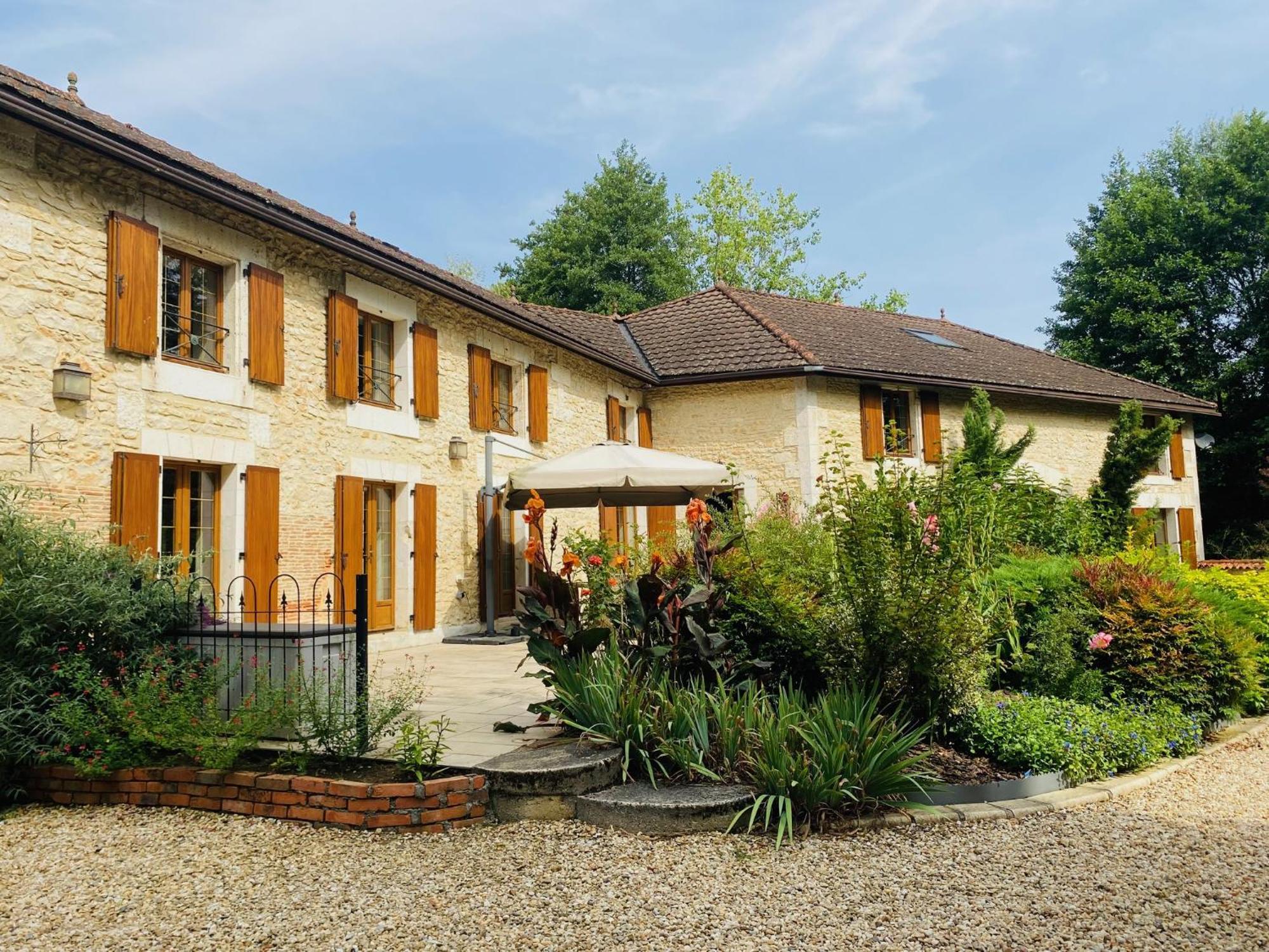 Bed and Breakfast Moulin du Fontcourt à Chasseneuil-sur-Bonnieure Extérieur photo