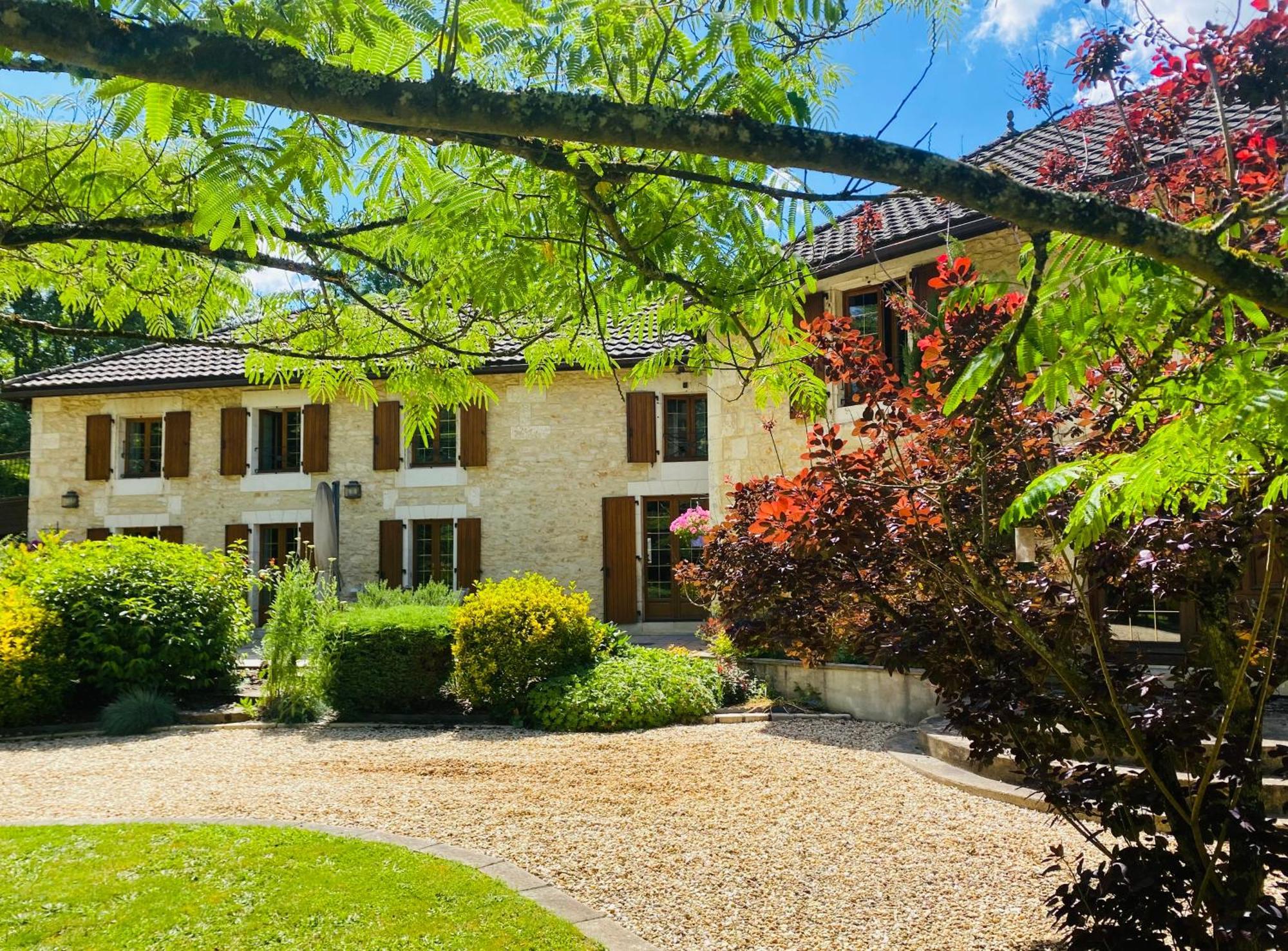 Bed and Breakfast Moulin du Fontcourt à Chasseneuil-sur-Bonnieure Extérieur photo