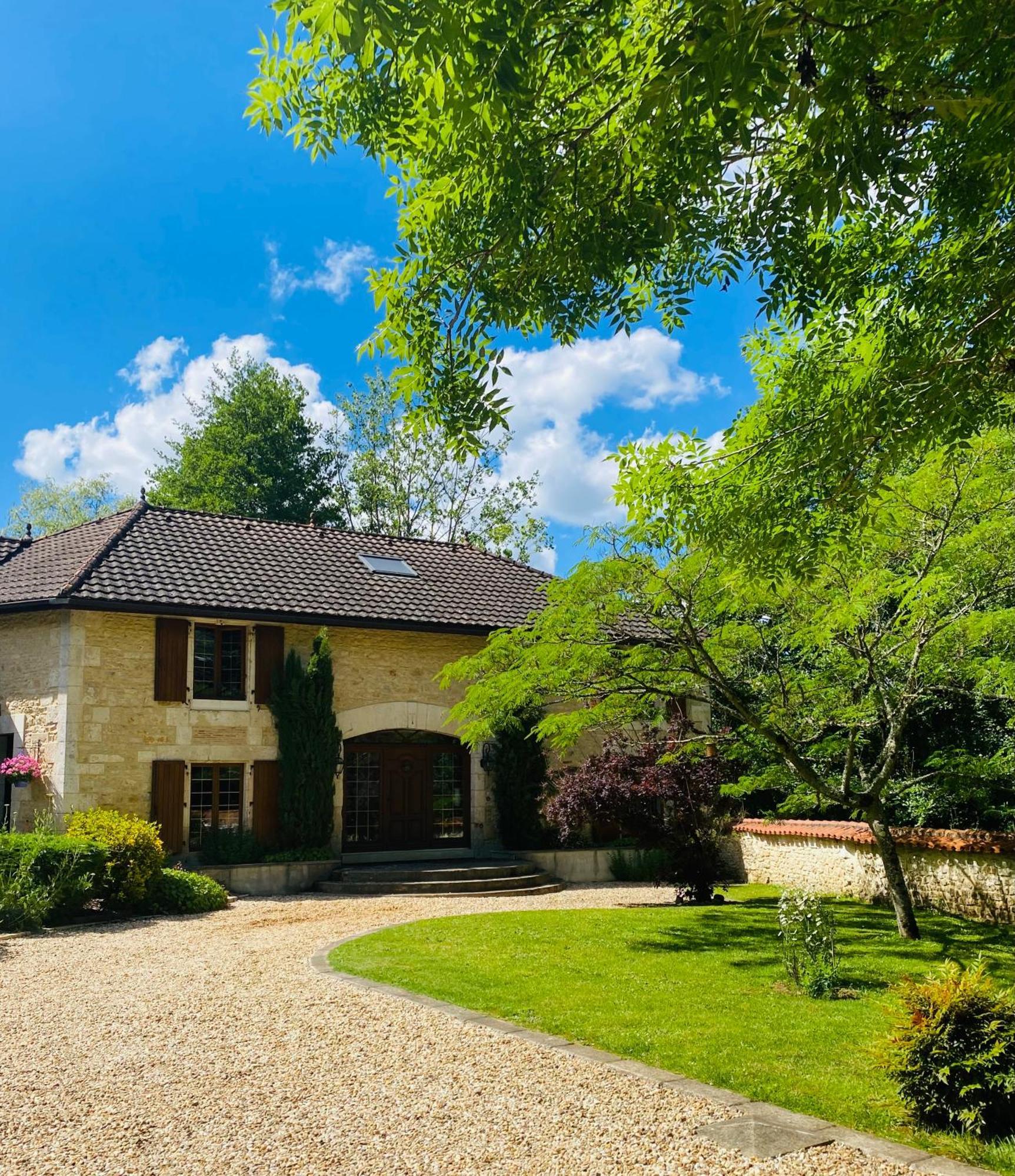 Bed and Breakfast Moulin du Fontcourt à Chasseneuil-sur-Bonnieure Extérieur photo